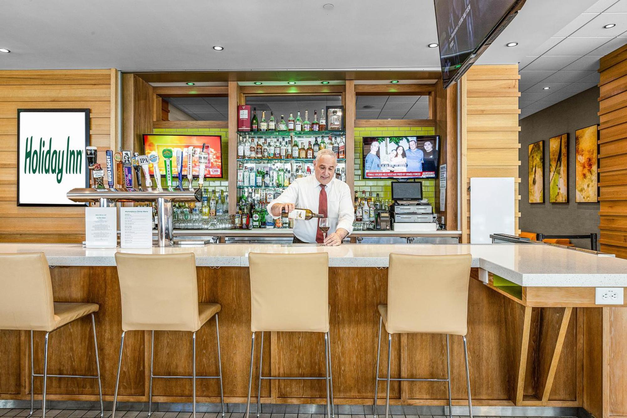 Holiday Inn San Francisco - Golden Gateway Newly Renovated With No Resort Fee Esterno foto